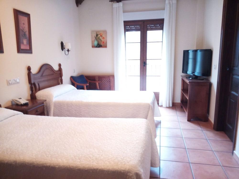 Hotel Rural Castuo H Cc 656 Пинофранкеадо Экстерьер фото